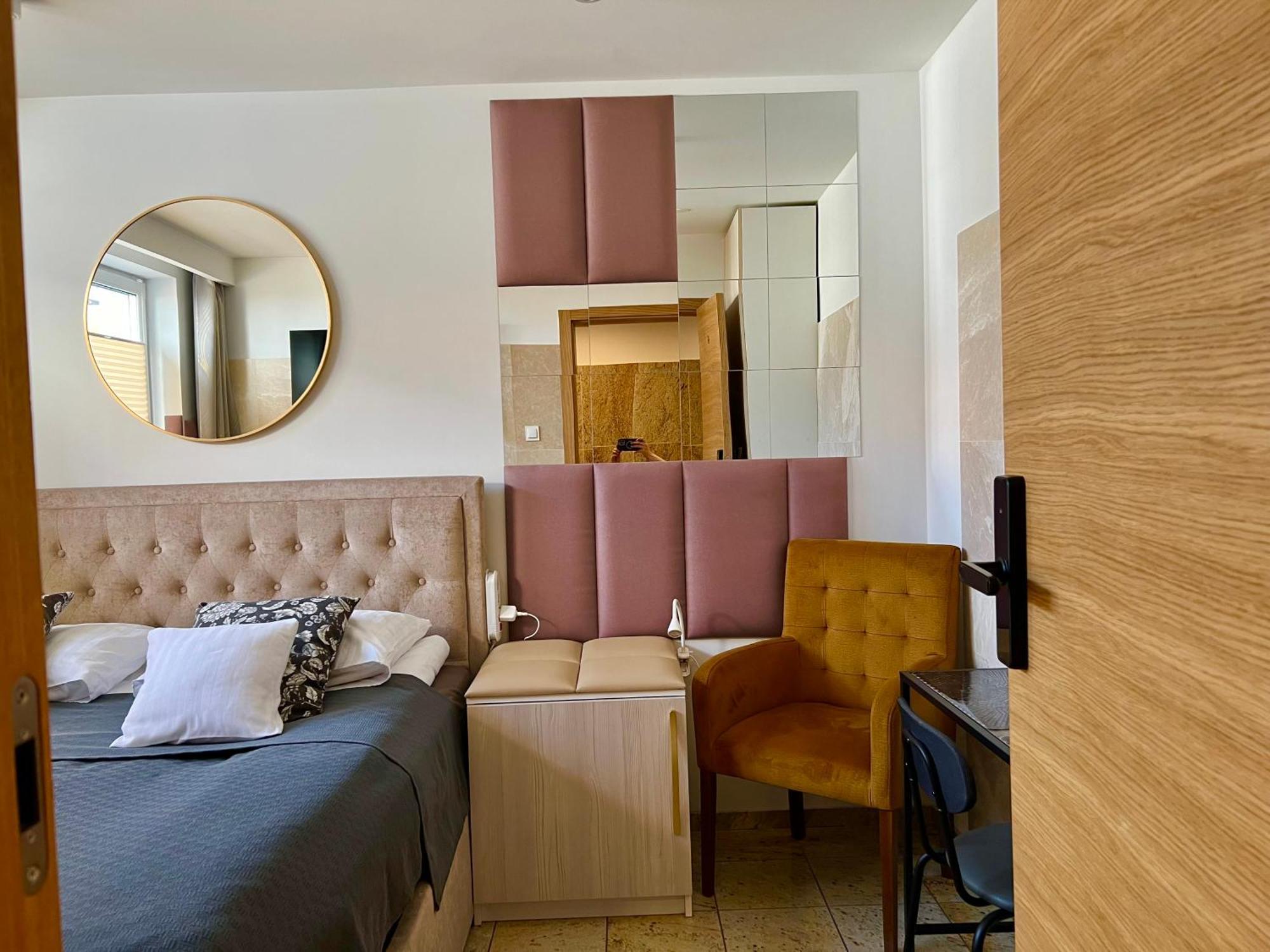 North Nest Luxury Suites グダニスク 部屋 写真